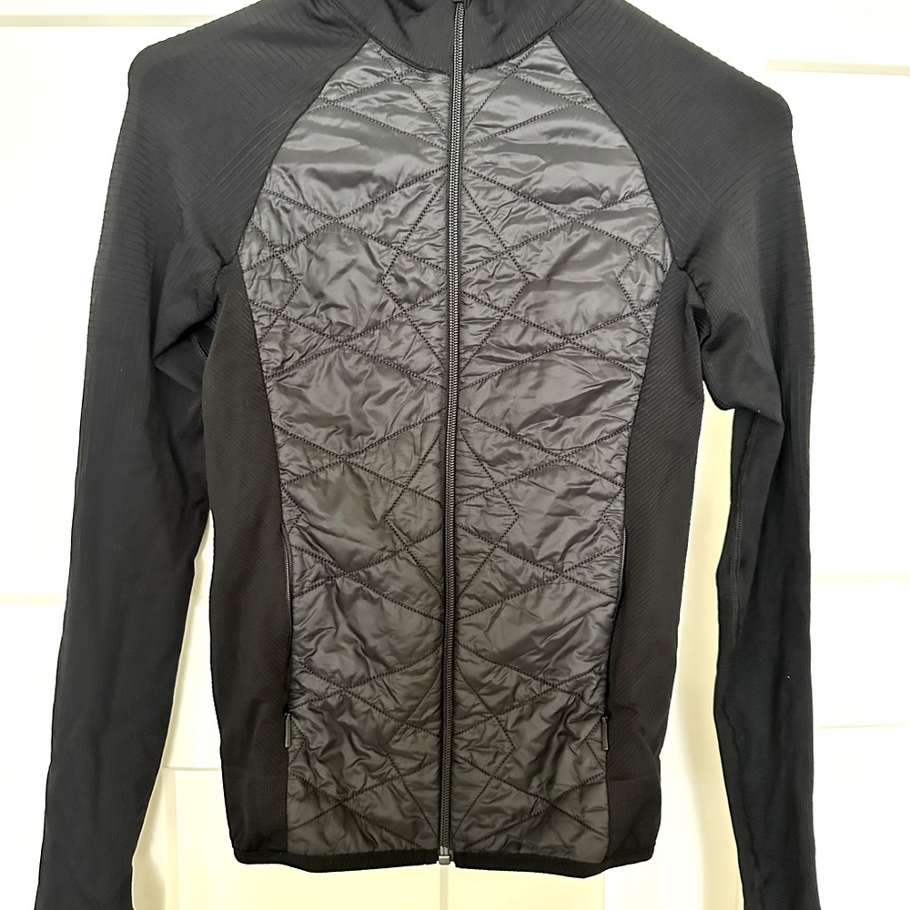 Athleta jacket in black size small.